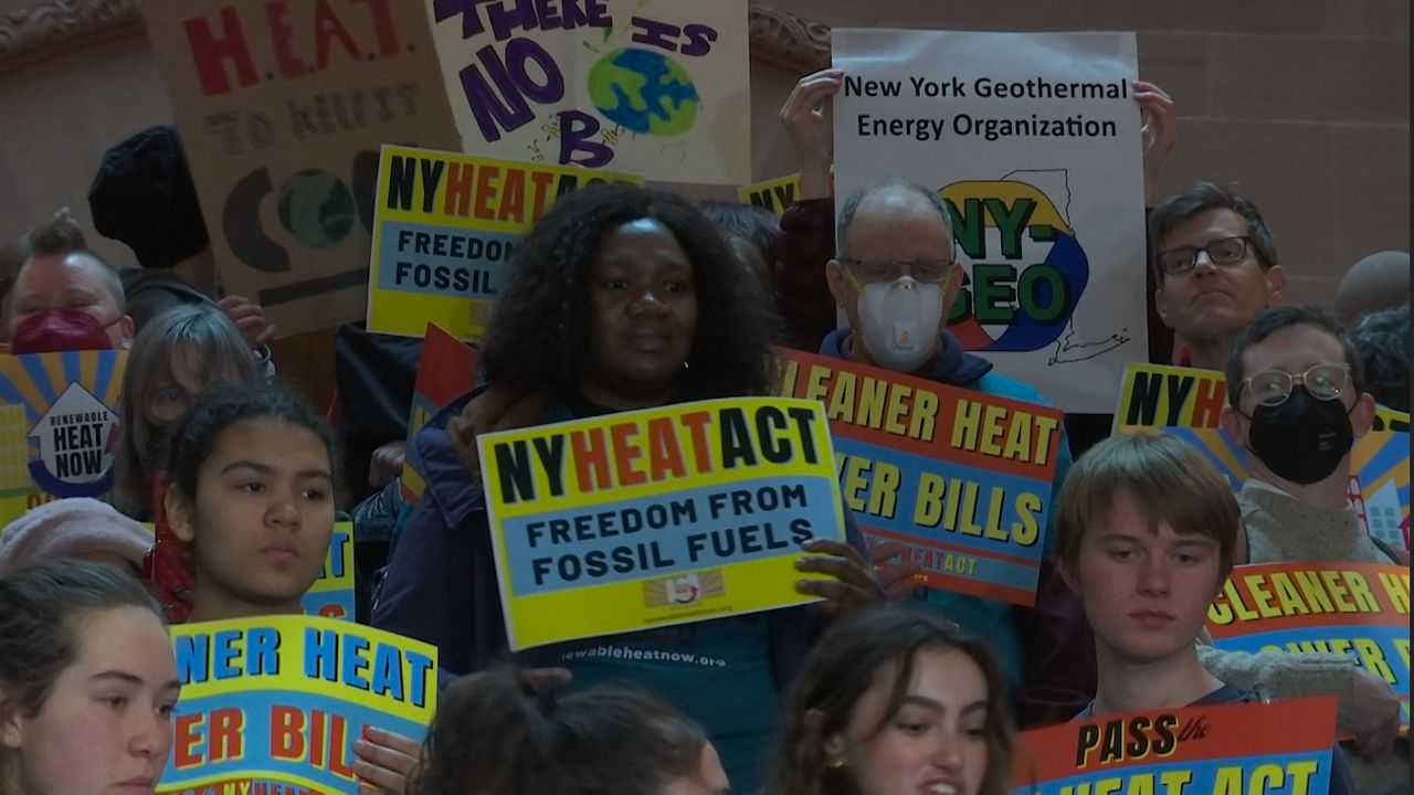 倡导者推动纽约热法案中缺失的一环
